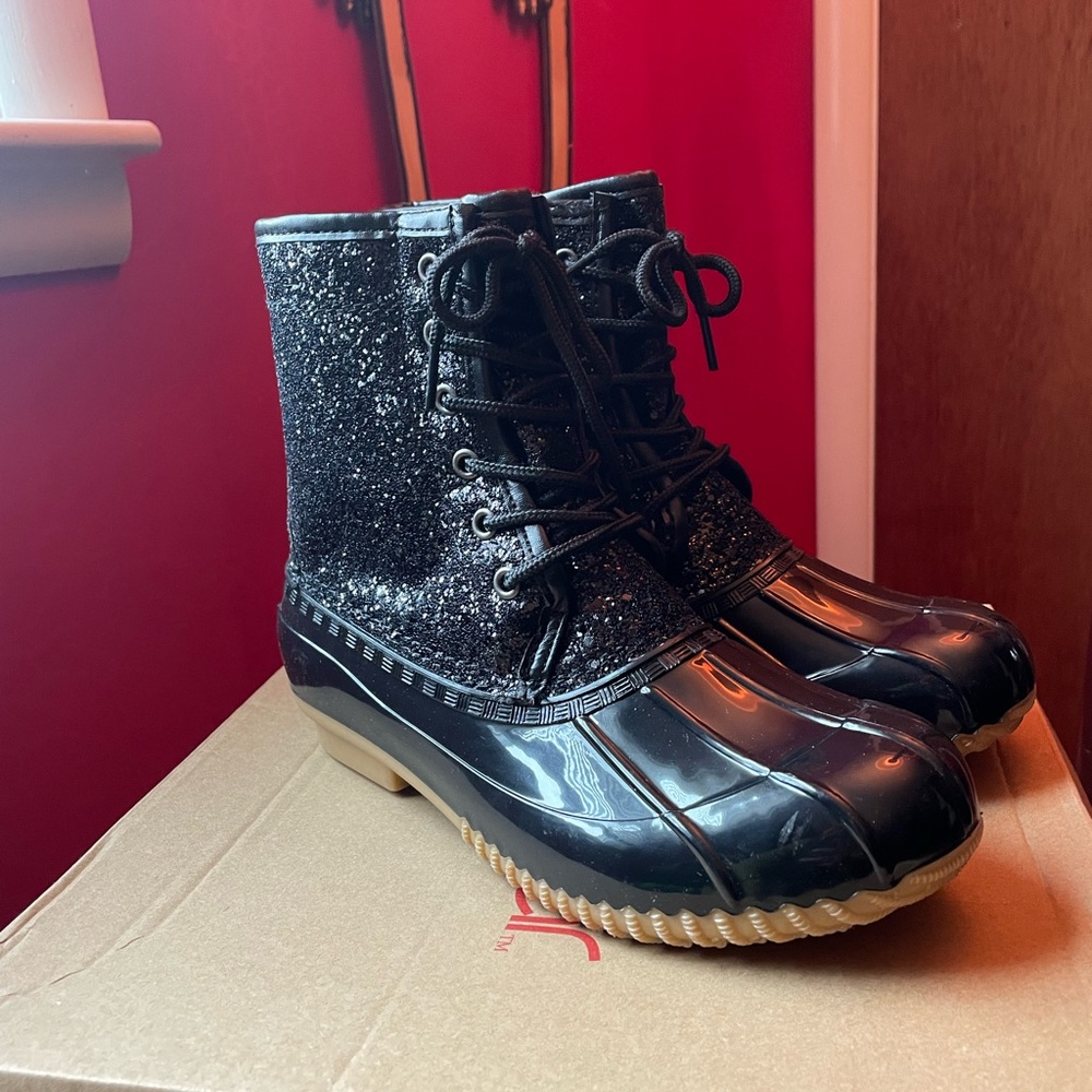 Black Glitter Duck Boots